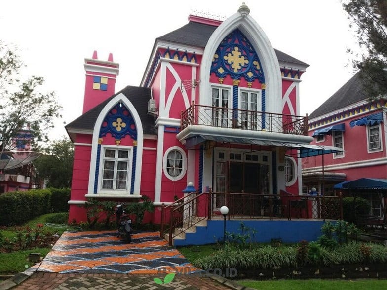 villa oxford kota bunga puncak