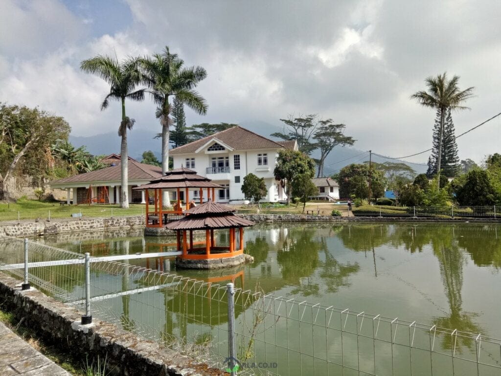 vila SRJ Puncak