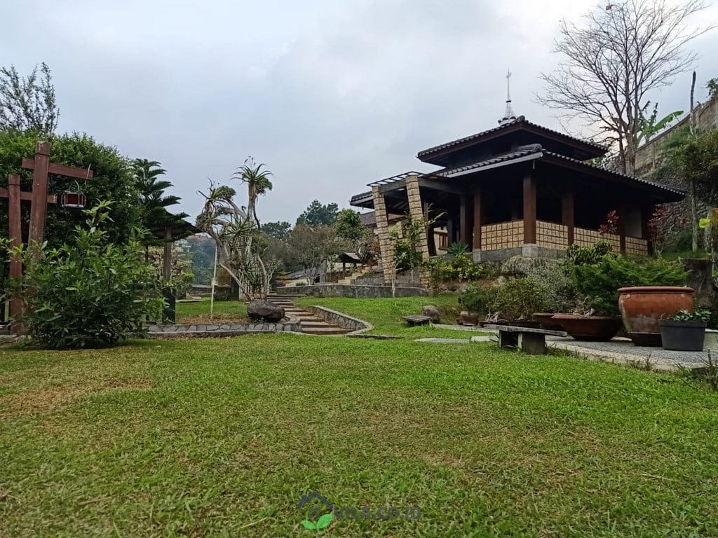 villa agus bukit danau