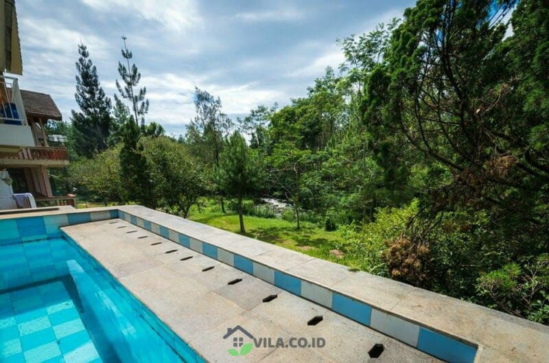 villa swis kota bunga puncak private pool