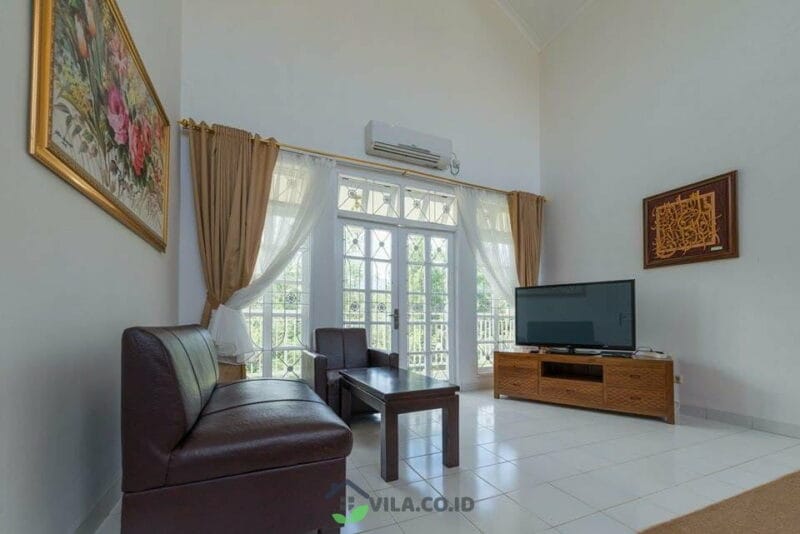 villa swis kota bunga puncak private pool