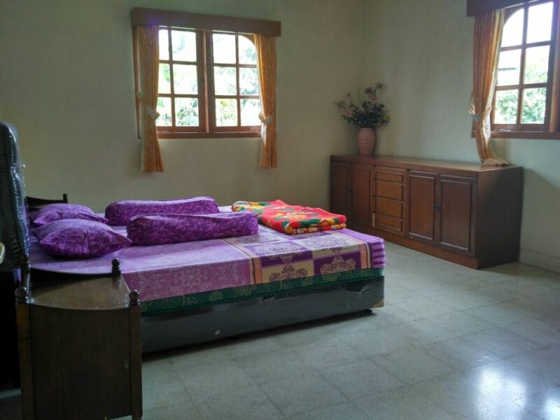 Villa CB 34 Puncak | 3 Kamar Tidur Kolam Renang + Billiard