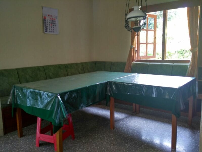 Villa CB 34 Puncak | 3 Kamar Tidur Kolam Renang + Billiard