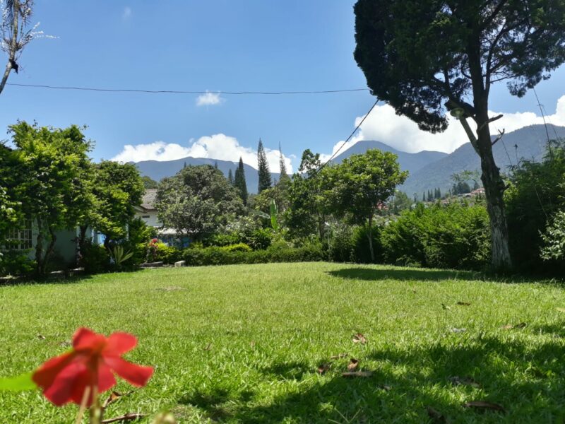 Villa Klasik 3 Kamar - Kolam Renang Pribadi, View Gunung Puncak