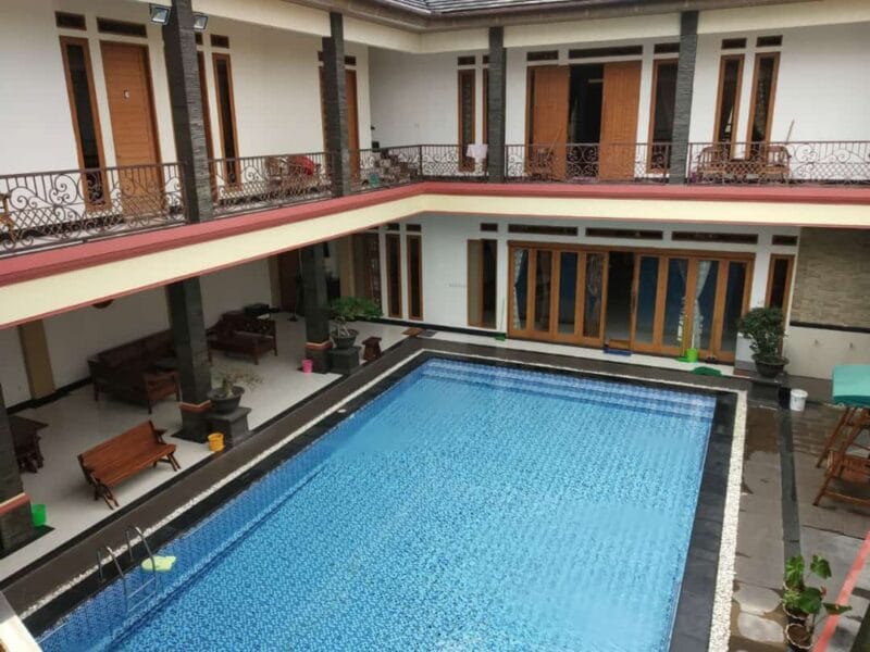 Villa Minimalis Kota Bunga 9 Kamar Private Pool