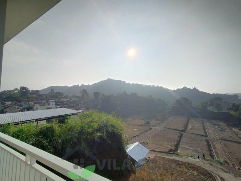 Villa Gadog 2 Puncak Cipanas, Private Pool - Image 2