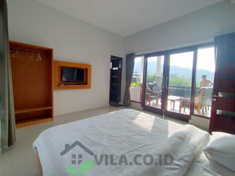 Villa Gadog 2 Puncak Cipanas, Private Pool - Image 11