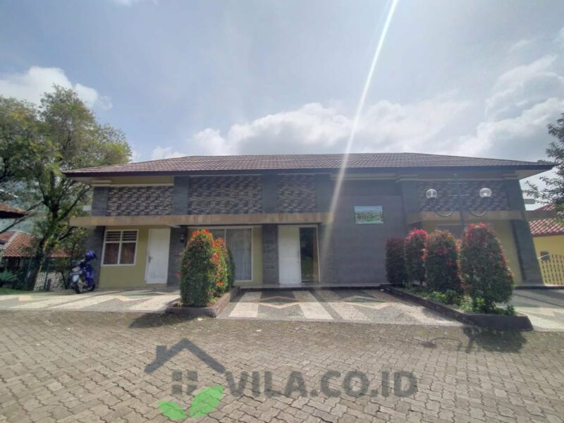 Villa Tiga Belas, 5 Kamar Bukit Danau Puncak 1