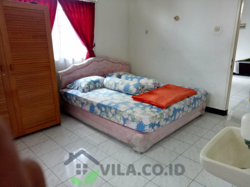 villa srj puncak 8 kamar