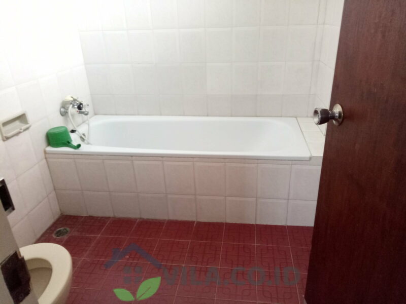 villa srj puncak 8 kamar