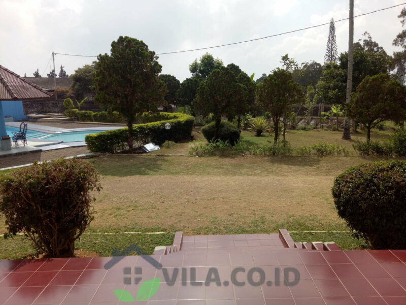 villa srj puncak 8 kamar