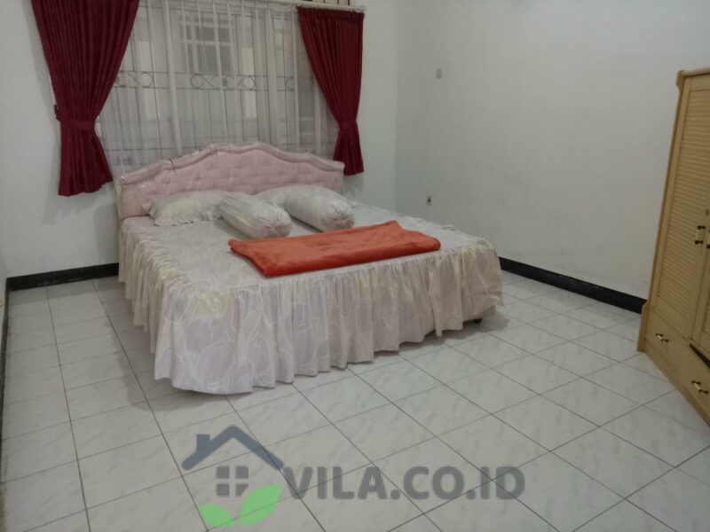 villa srj puncak 8 kamar