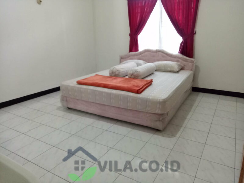 villa srj puncak 8 kamar