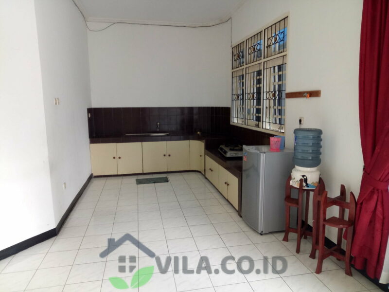 villa srj puncak 8 kamar