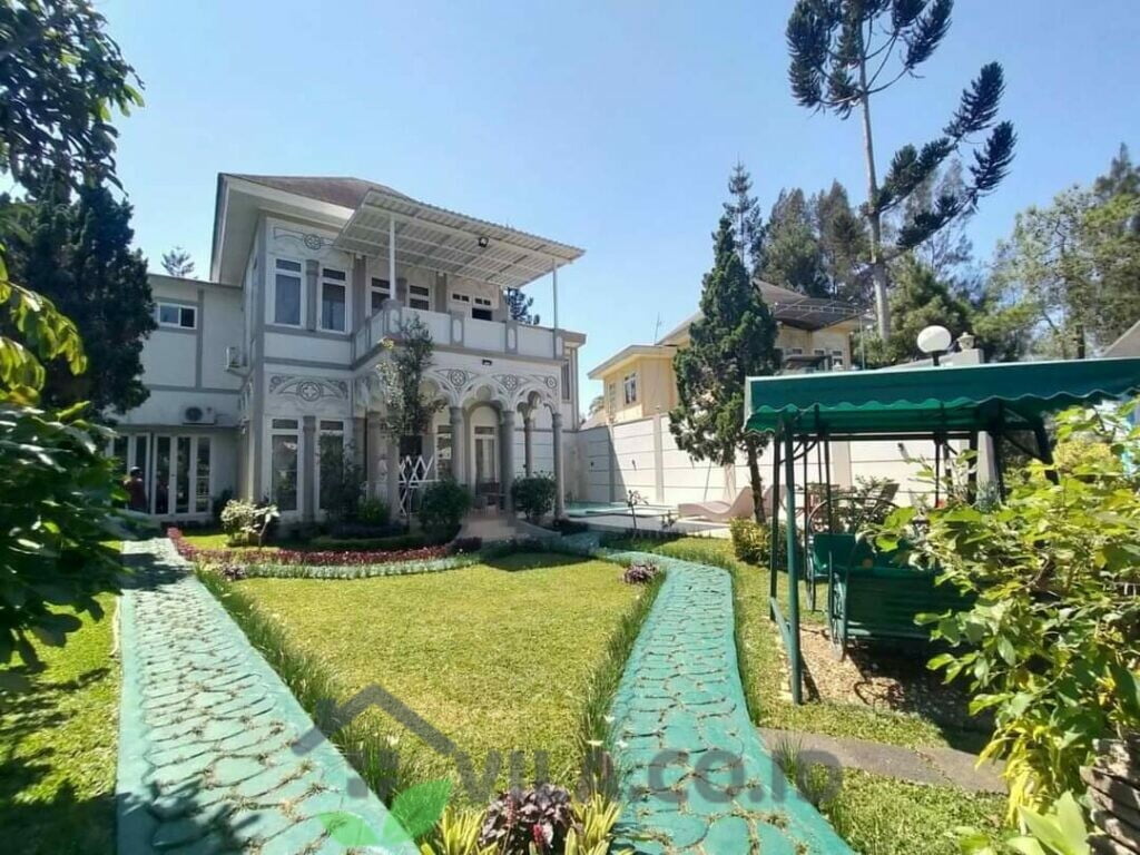 Villa HC Puncak 4 Kamar View Danau VIP - VILA.CO.ID