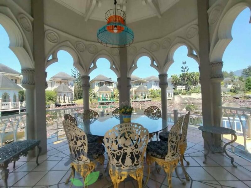 Villa HC Puncak 4 Kamar View Danau VIP - VILA.CO.ID