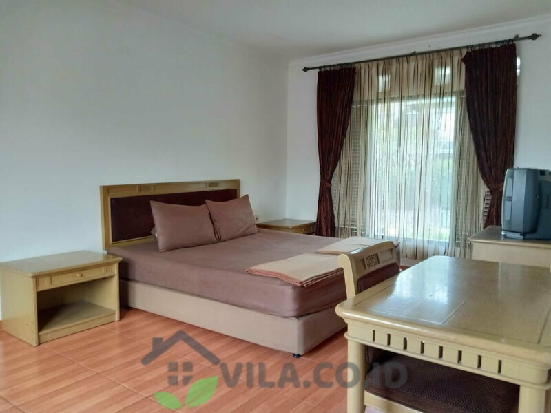 Villa Empat Belas. 5 Kamar Tidur Private Pool, Vew Danau - Image 6