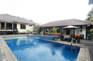  Villa Surya Ada Kolam Renang