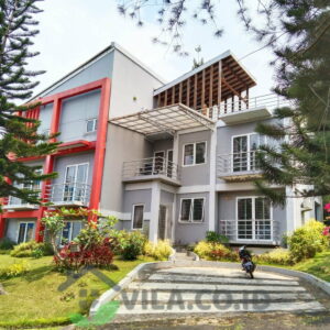 Villa Norwich Puncak 7 Kamar Ada Billiard