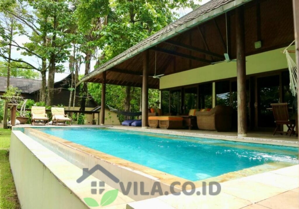 Villa Collada anyer