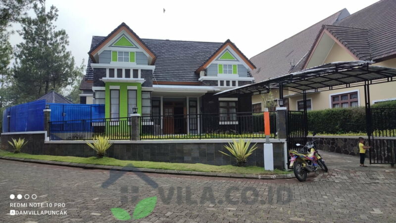 Villa Benfika Puncak 5 Kamar Kolam Pribadi