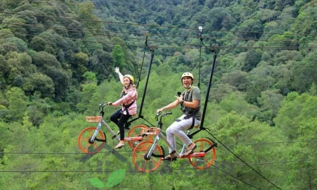 wahana Sky Bike Sevillage