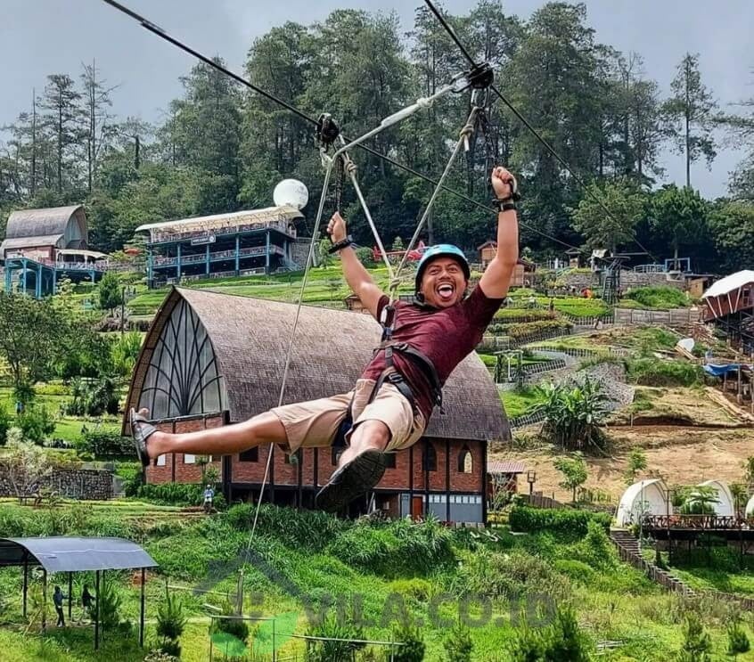 wahana flying fox sevillage